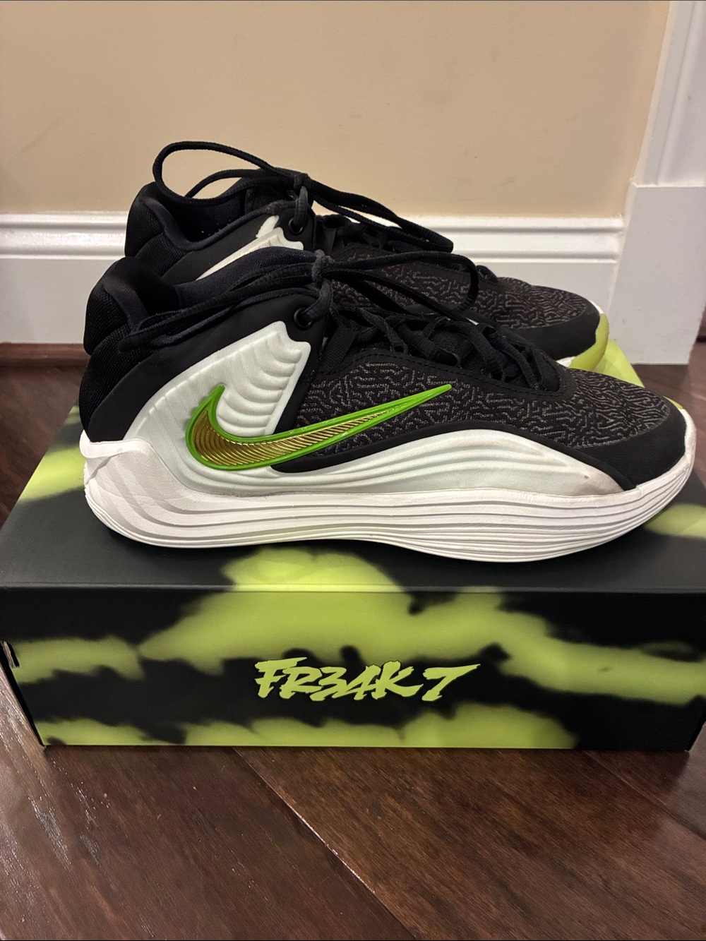 Nike Giannis Freak 7 Men's basketball shoes - green/black